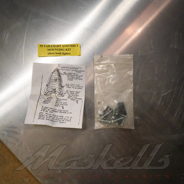 Assorted mustang fixtures