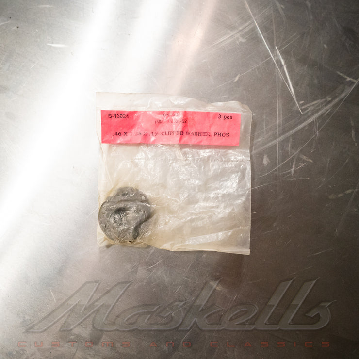 Assorted mustang fixtures