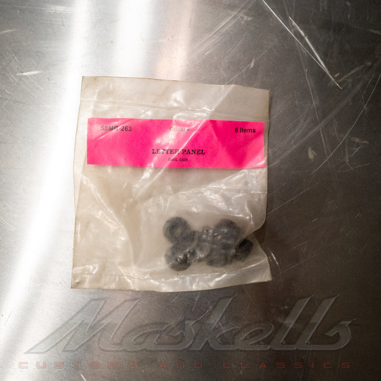 Assorted mustang fixtures