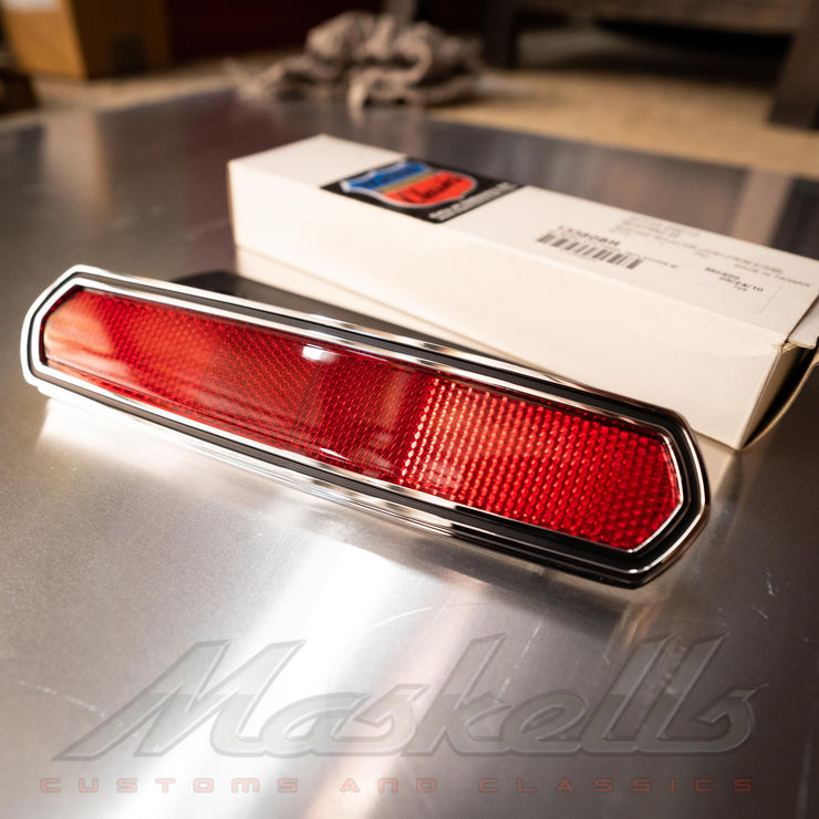 1968 Ford Mustang Quarter Panel Reflector Assembly