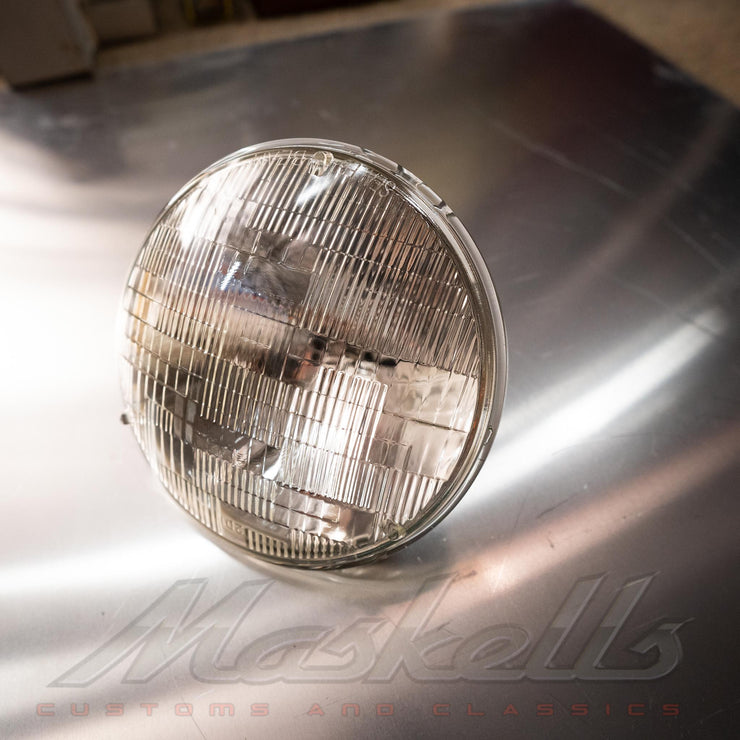 Holden Headlight Sealed Beam 7 Round Hi/Low W/Parker